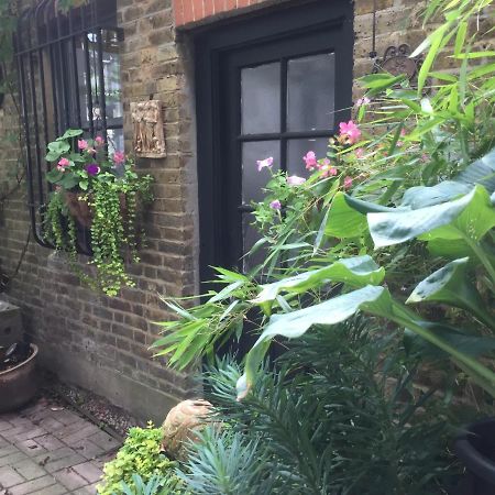 The Coach House Bromley Exterior photo